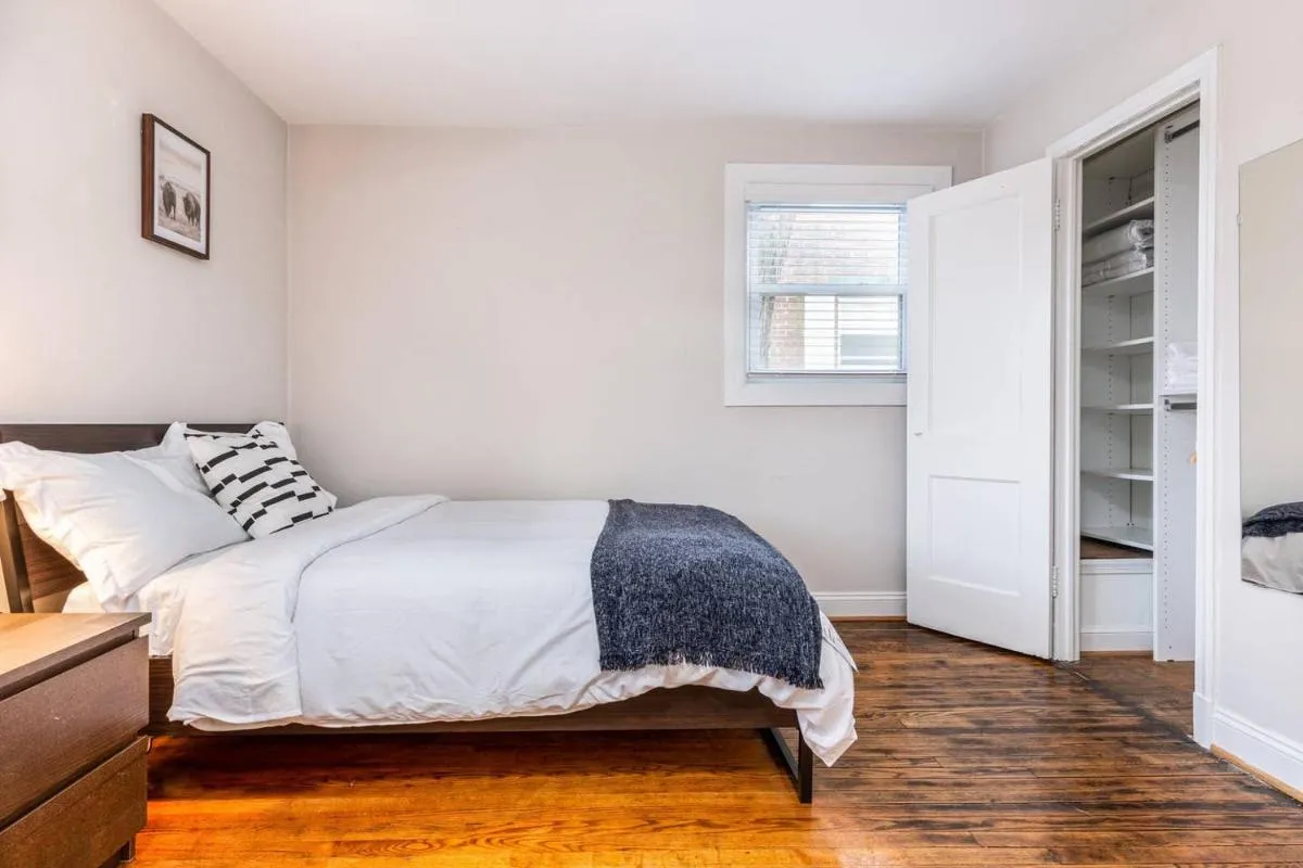 Image 5 of Gorgeous Home 10 min to DC by CozySuites