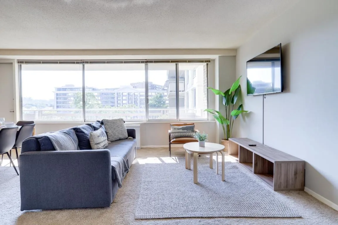 Image of Great 1 Bedroom Apartment at Arlington With Gym