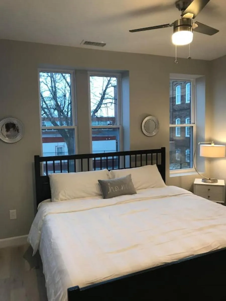 Image 5 of HOME AWAY HOME – Chic 2 BR Capitol Hill DC