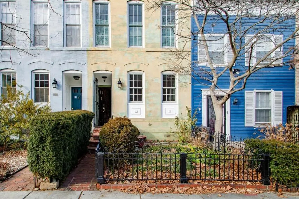 Image of Heart of Capitol Hill Row House Luxury & Location