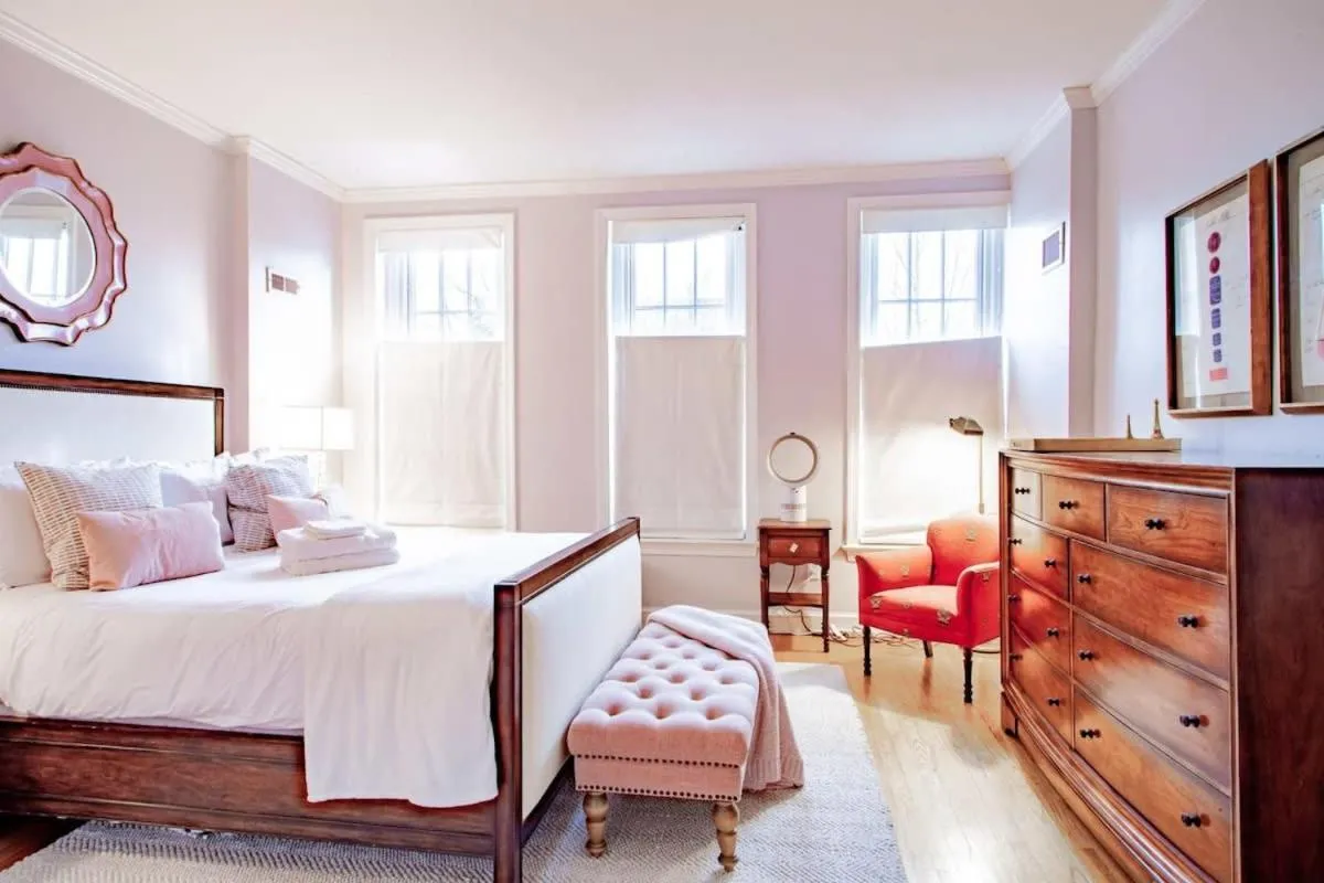 Image 3 of Heart of Capitol Hill Row House Luxury & Location