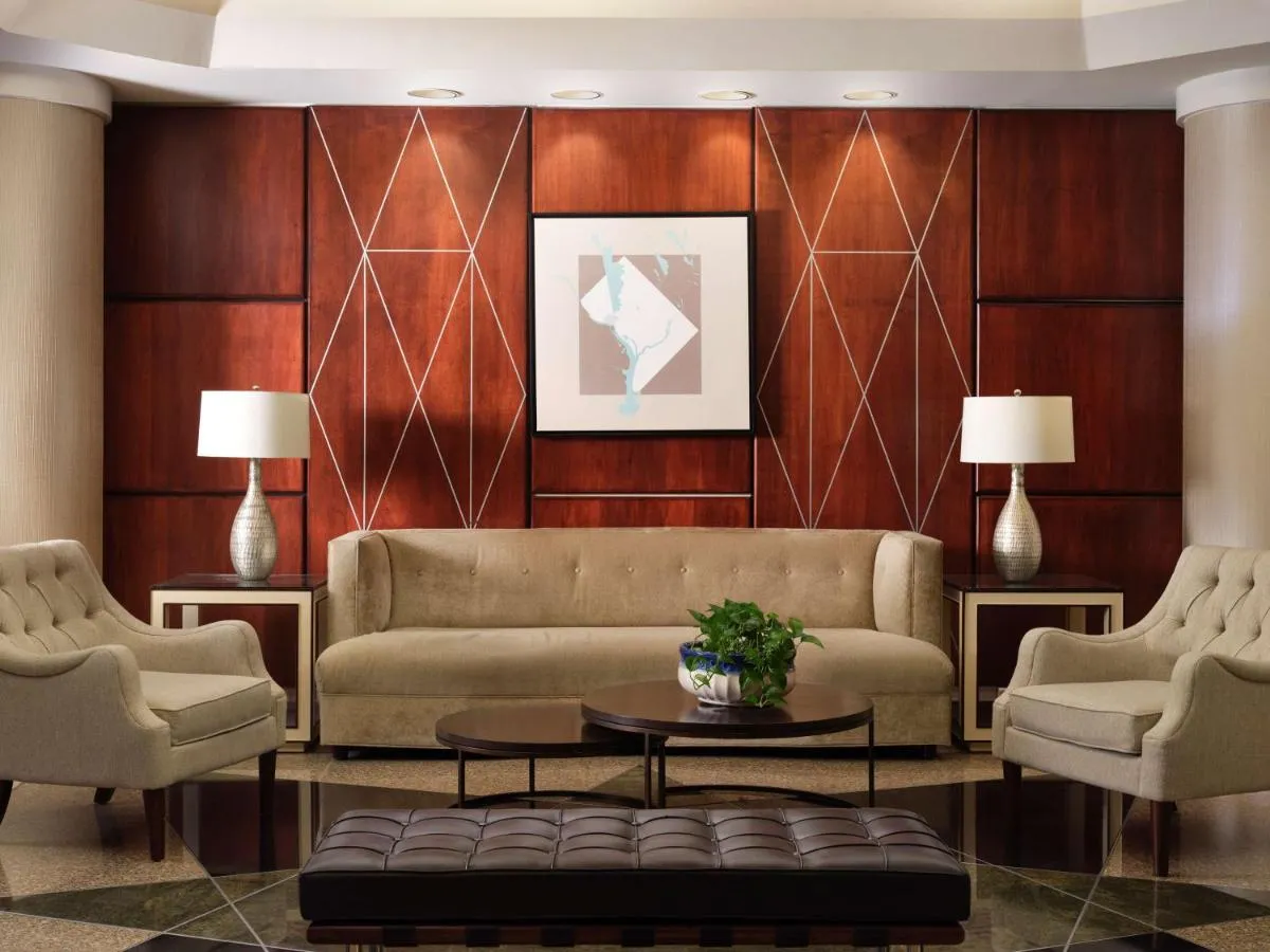 Image 3 of Hilton Arlington
