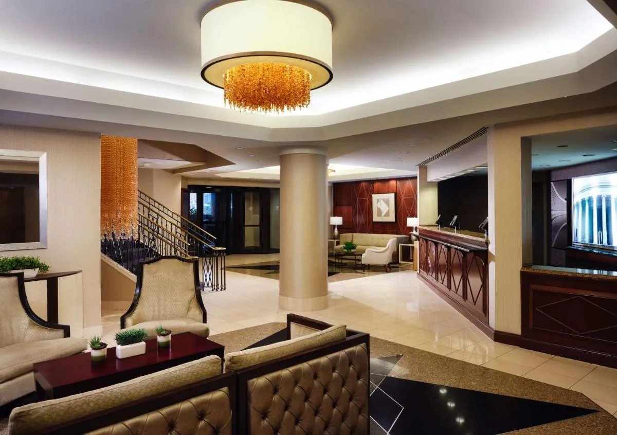 Image 4 of Hilton Arlington