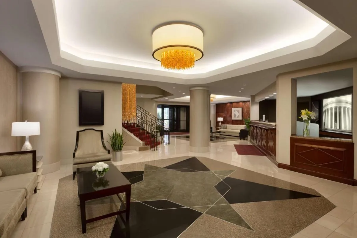 Image 5 of Hilton Arlington
