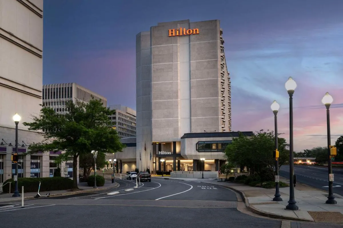 Image 2 of Hilton Arlington National Landing