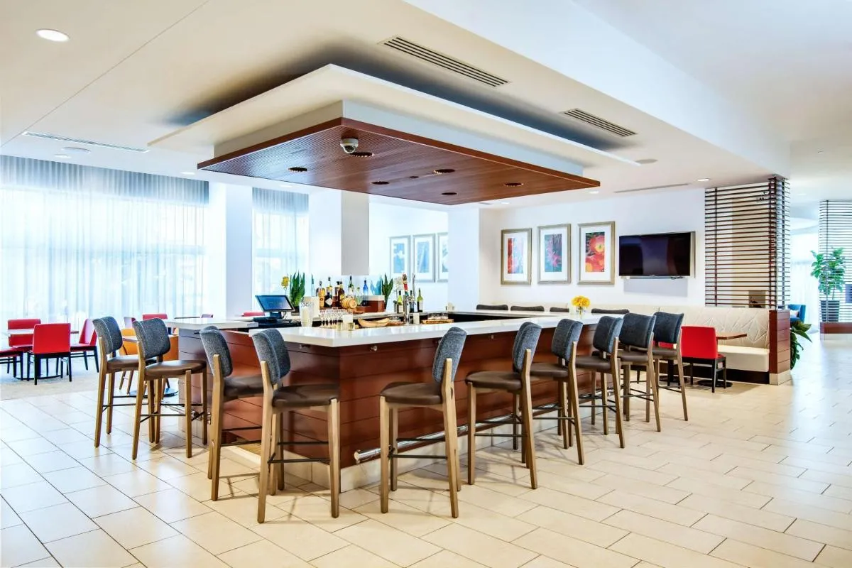 Image 4 of Hilton Garden Inn Alexandria Old Town National Harbor
