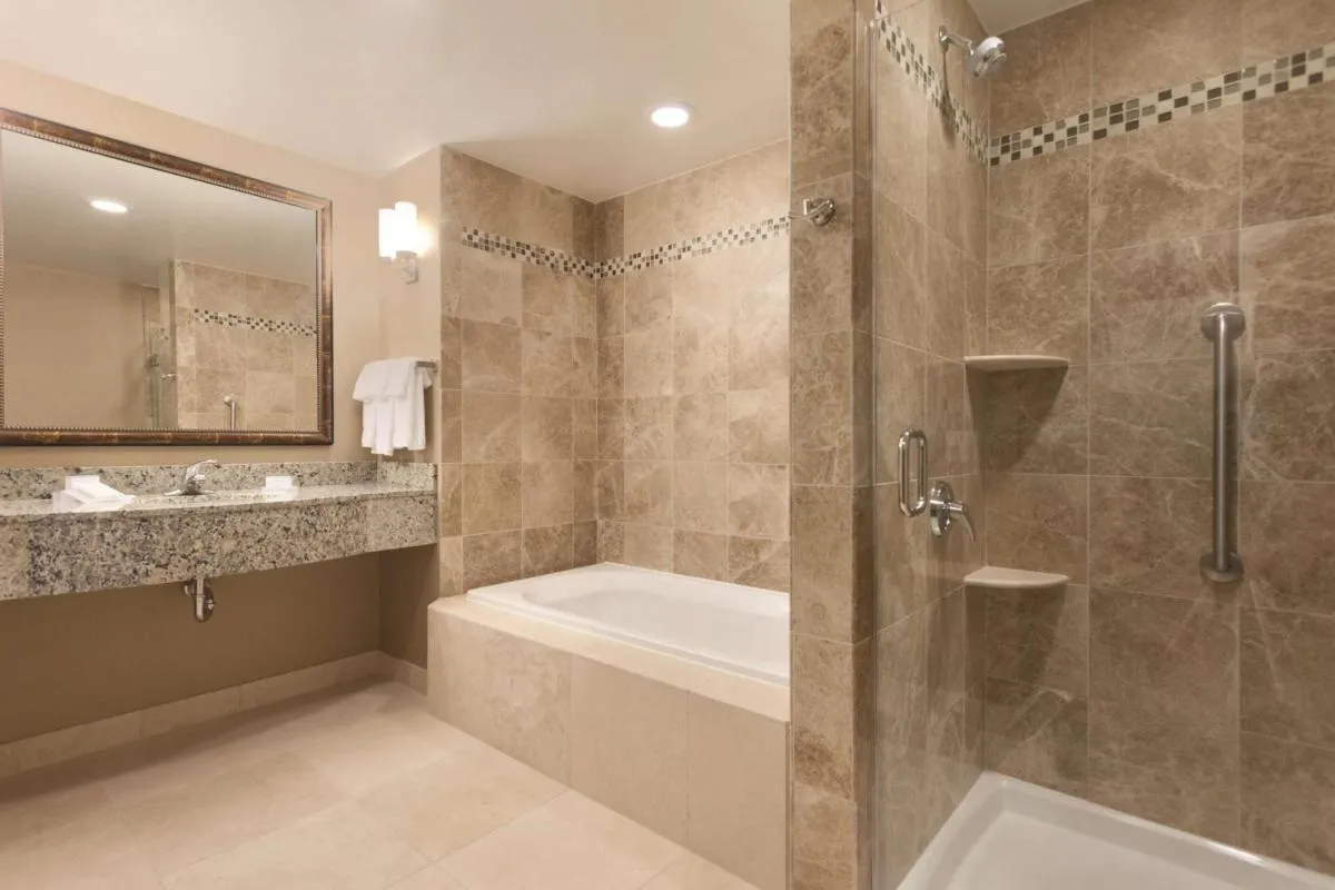 Image 2 of Hilton Garden Inn Falls Church