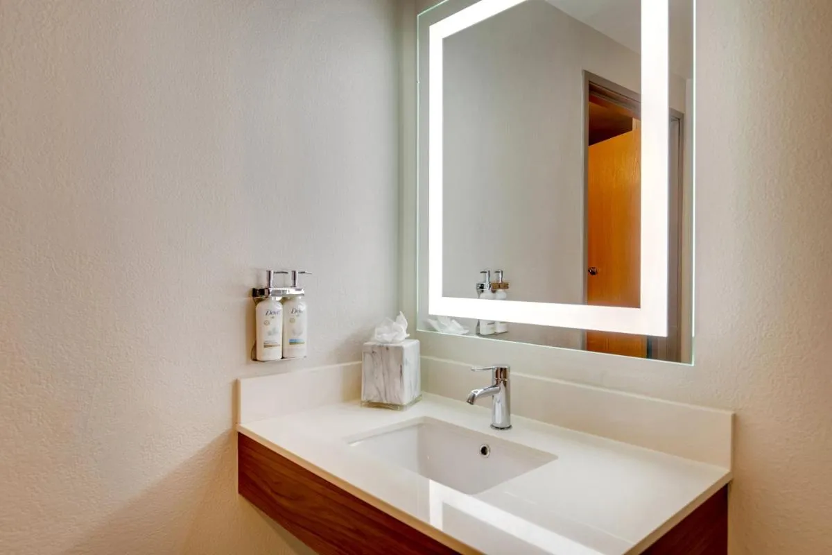Image 2 of Holiday Inn Express I-95 Capitol Beltway – Largo, an IHG Hotel