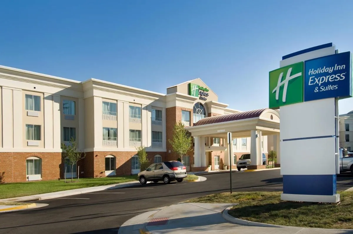 Image 4 of Holiday Inn Express & Suites Alexandria – Fort Belvoir, an IHG Hotel