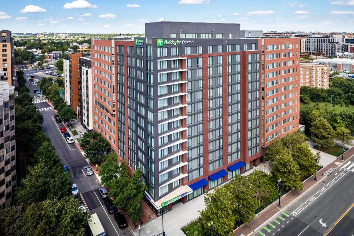 Image 2 of Holiday Inn Express Washington DC Downtown, an IHG Hotel