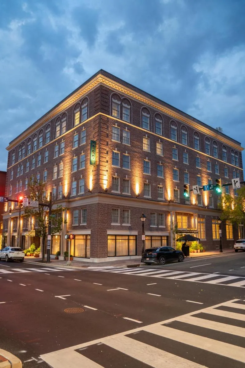 Image 3 of Hotel Heron Old Town Alexandria