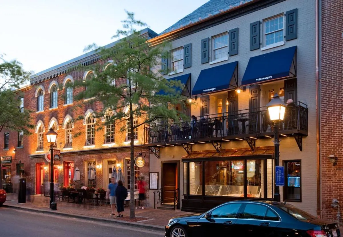 Image 3 of Hotel Indigo Old Town Alexandria, an IHG Hotel