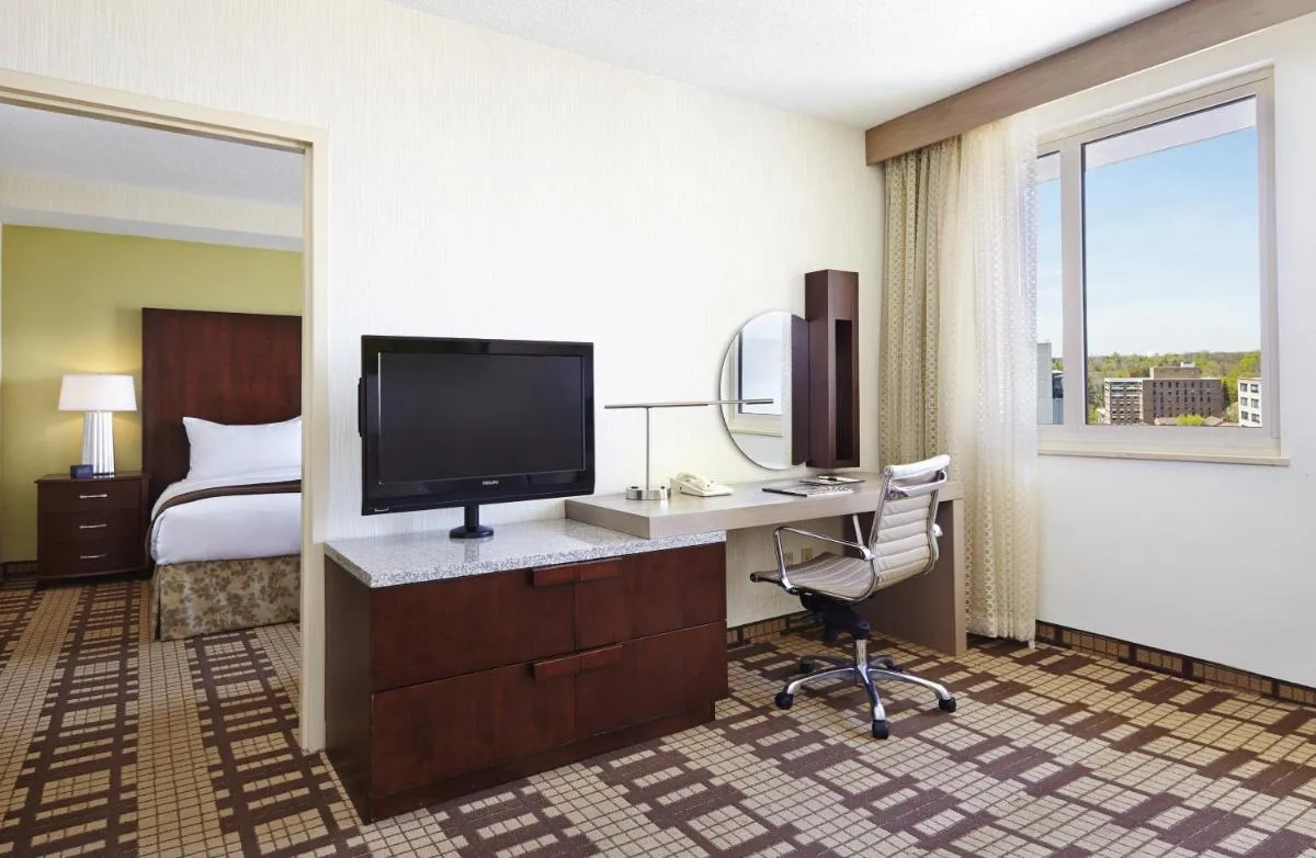 Image 2 of Hotel Silver Spring