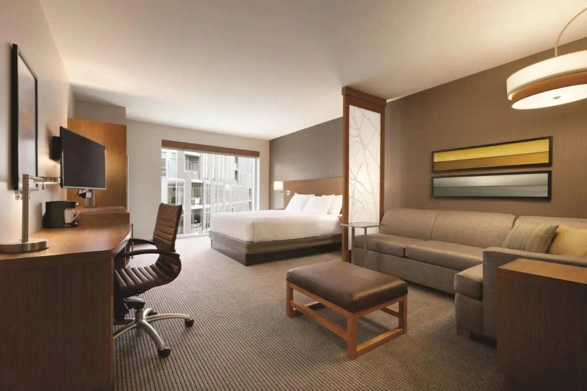 Image 4 of Hyatt Place Washington DC/Georgetown/West End