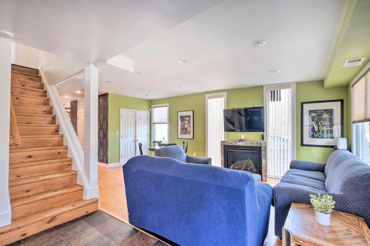 Image 3 of Ideally Located DC Home with Pool Table and Patio