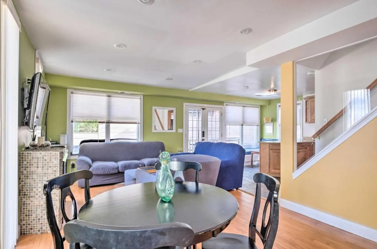 Image 4 of Ideally Located DC Home with Pool Table and Patio