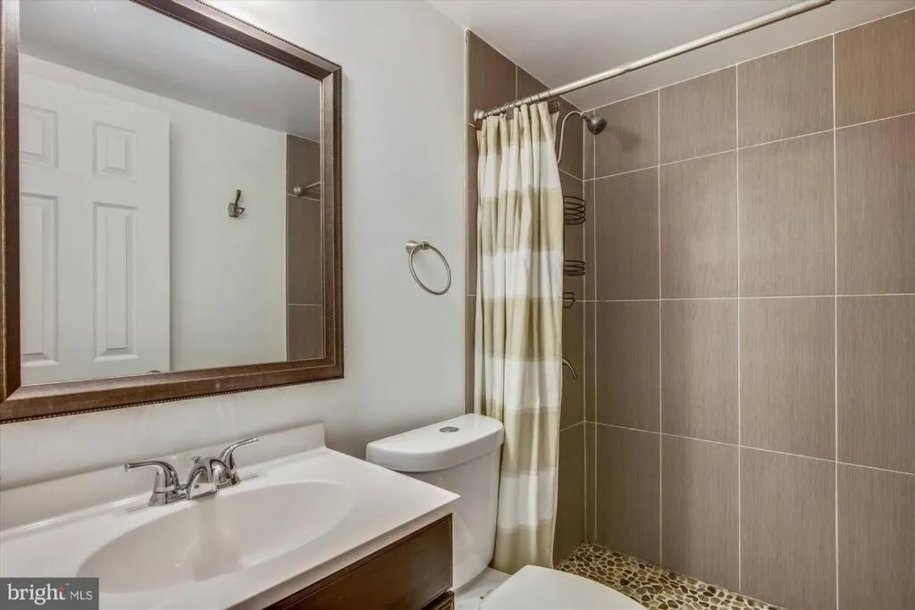 Image 1 of LOVELY 2 BEDROOMS APPARTEMENT, LAUNDRY/PARKING/TV