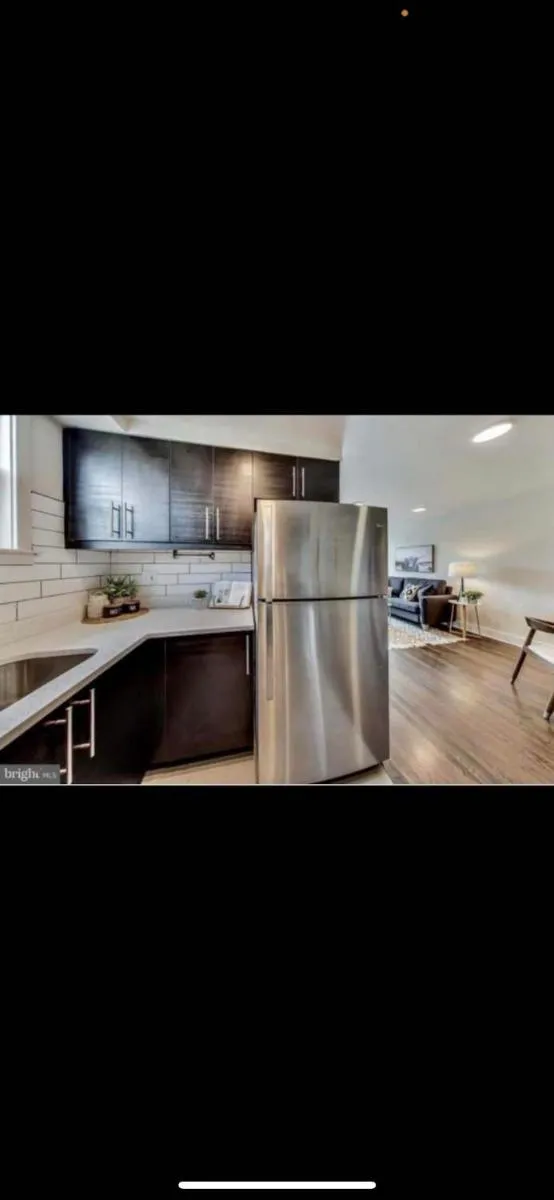 Image 3 of Lovely 1-bedroom rental unit with free parking