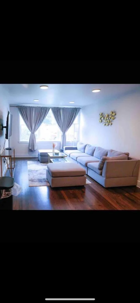 Image 1 of Lovely 1-bedroom rental unit with free parking