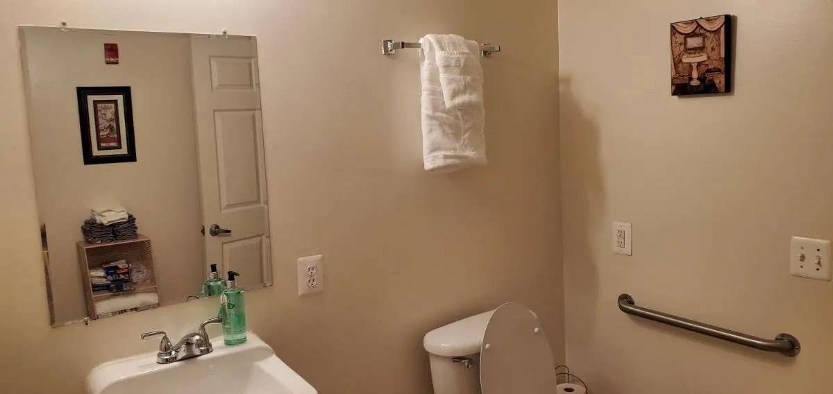 Image 5 of Lovely 2br Rental Unit