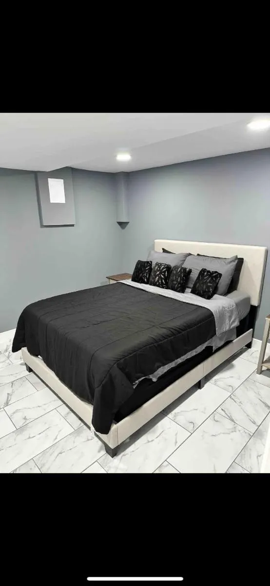 Image 4 of Lovely Private 1-bedroom with free parking