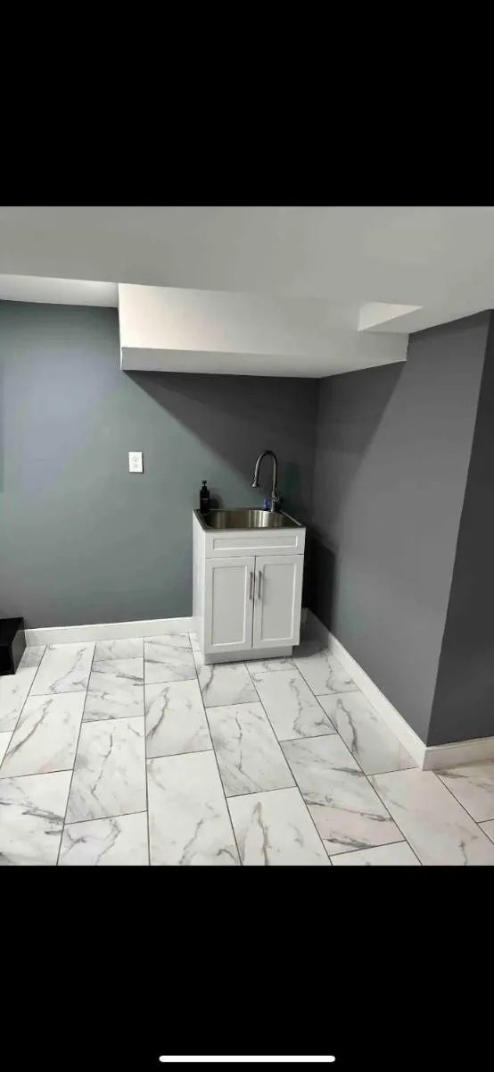 Image 5 of Lovely Private 1-bedroom with free parking