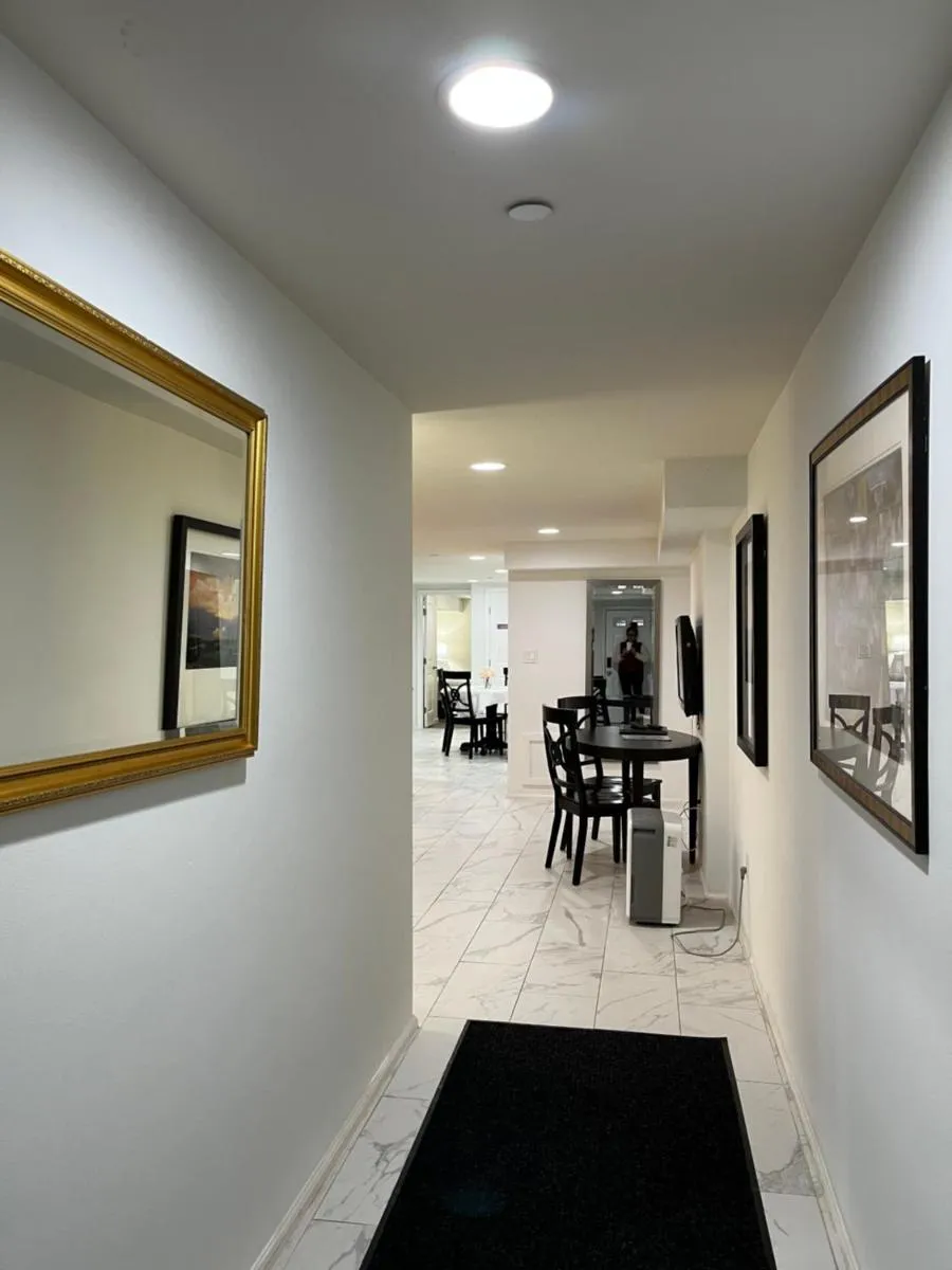 Image 1 of Lovely Remodeled 2bdrm Basement Home