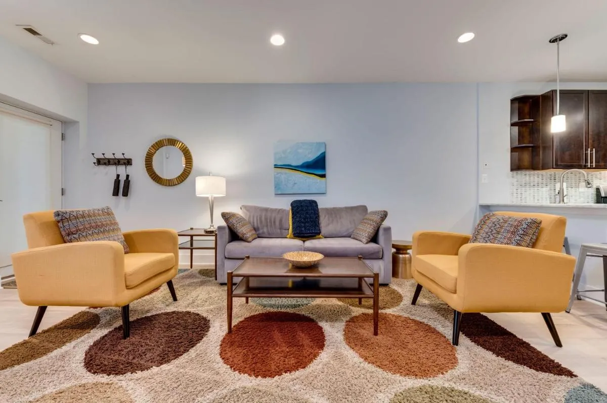 Image 2 of Luxe Townhouse Flat in Hip Neighborhood, Near Metro