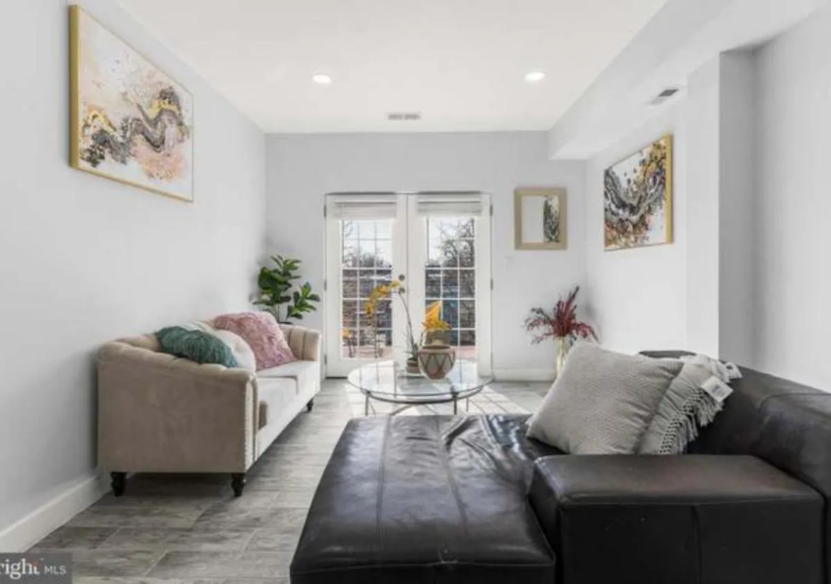 Image 4 of Luxurious 3 Bedroom Apt with a beautiful balcony