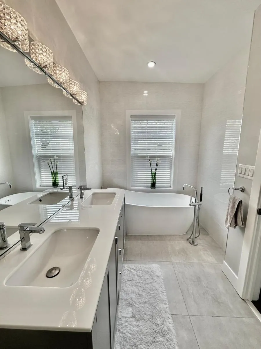 Image 4 of Luxury 4BR home 7 mins to US Capital, Rooftop deck, in Washington Free Parking