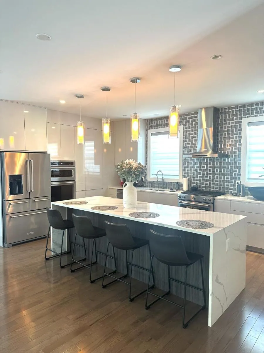Image 3 of Luxury 4BR home 7 mins to US Capital, Rooftop deck, in Washington Free Parking