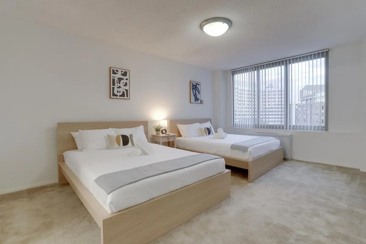 Image 6 of Luxury Living at Crystal City’s Condo