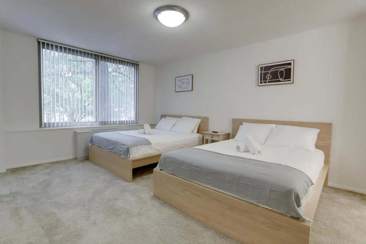 Image 1 of Luxury apartment at Crystal City with Amazing Amenities