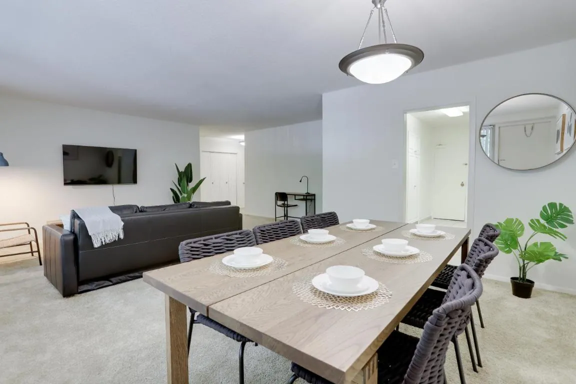 Image of Luxury apartment at Crystal City with Amazing Amenities