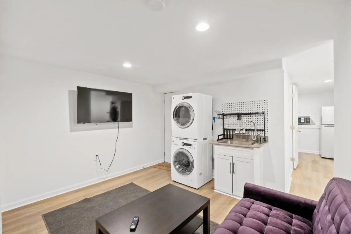 Image 6 of Negin 2903 – Basement Unit