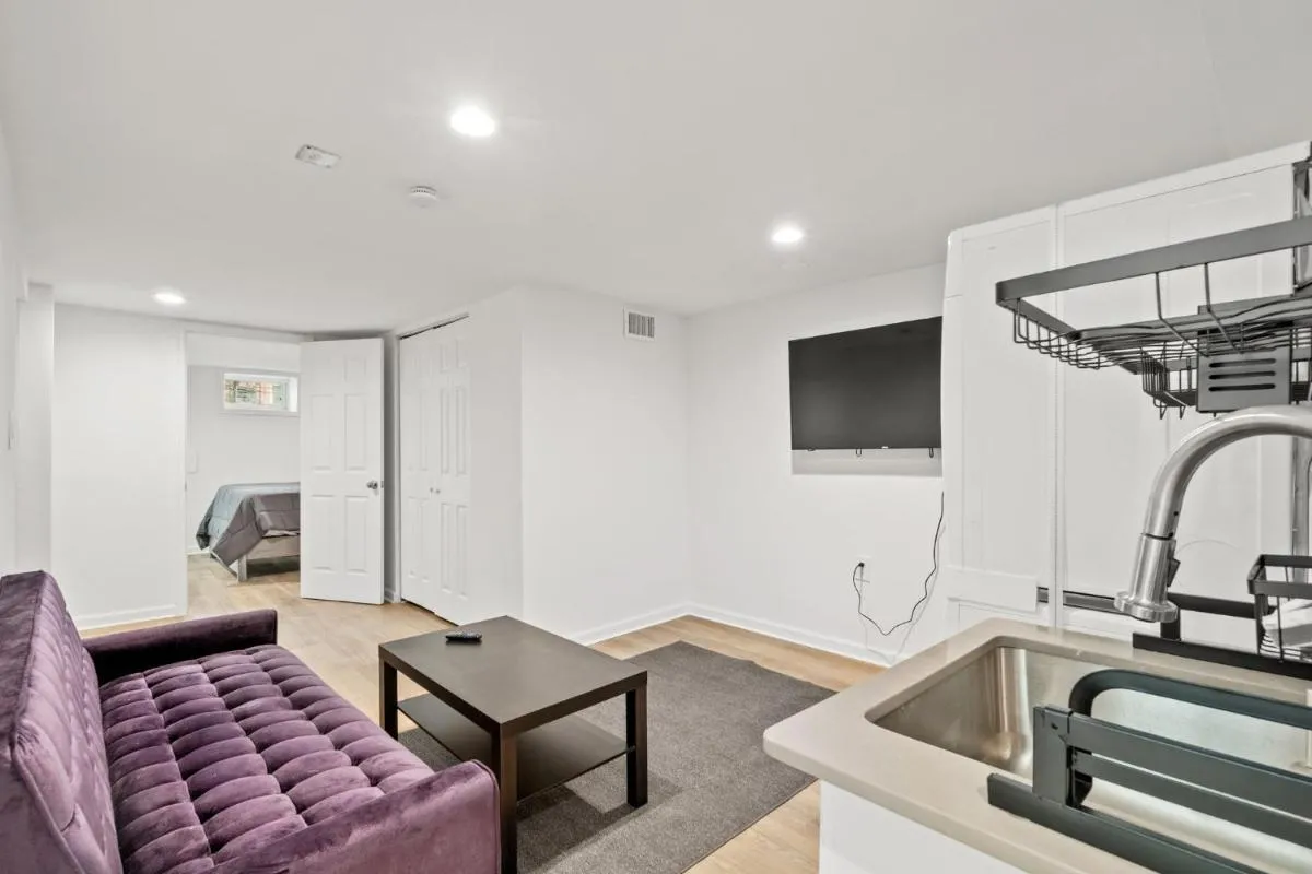 Image 4 of Negin 2903 – Basement Unit