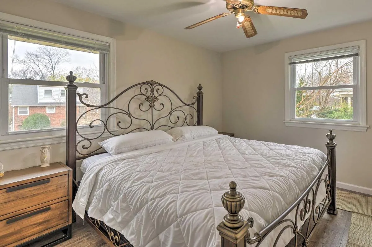 Image 6 of New Carrollton Home Between Baltimore and DC!