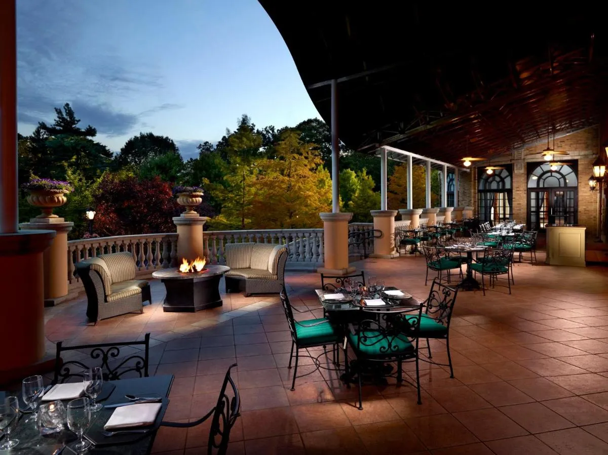 Image 5 of Omni Shoreham Hotel