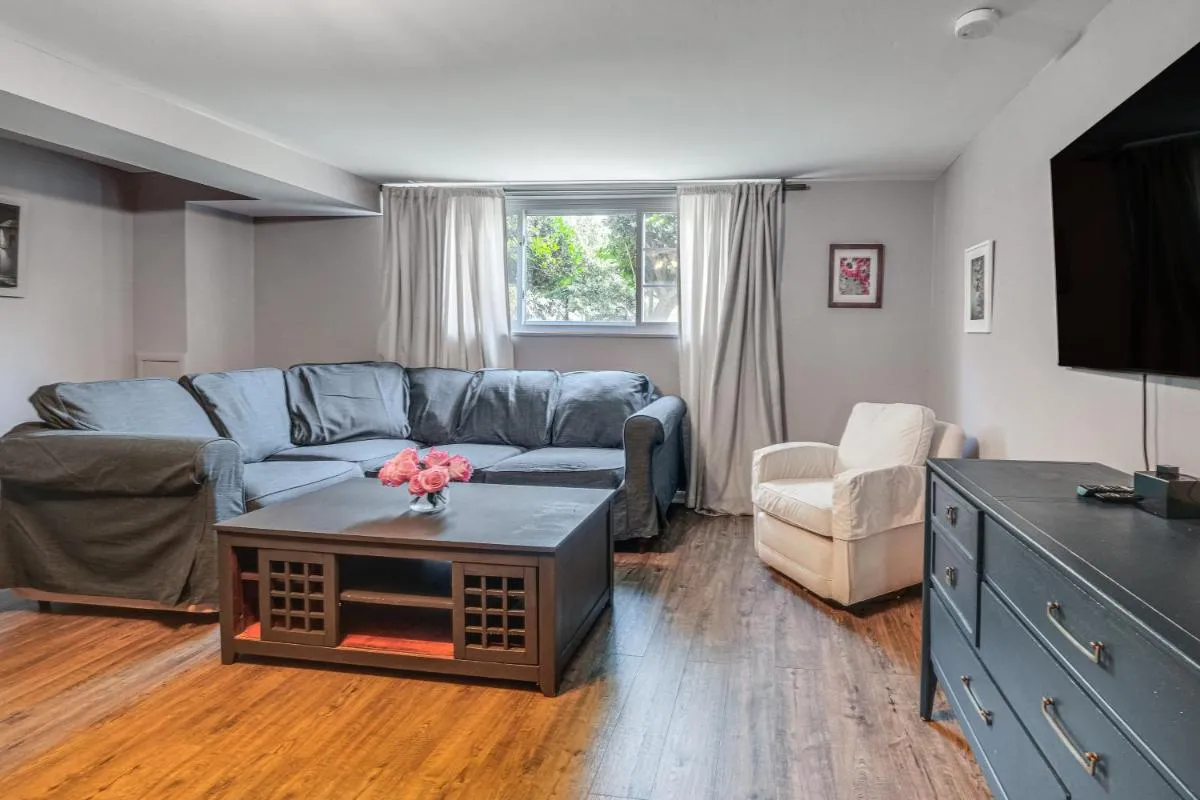 Image 4 of Pet-Friendly Arlington Townhome with Furnished Patio