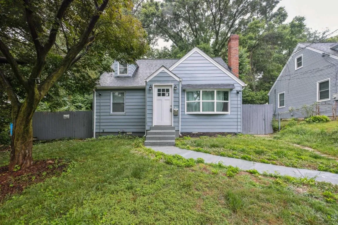 Image of Pet-Friendly Mount Rainier Home with Gas Grill!