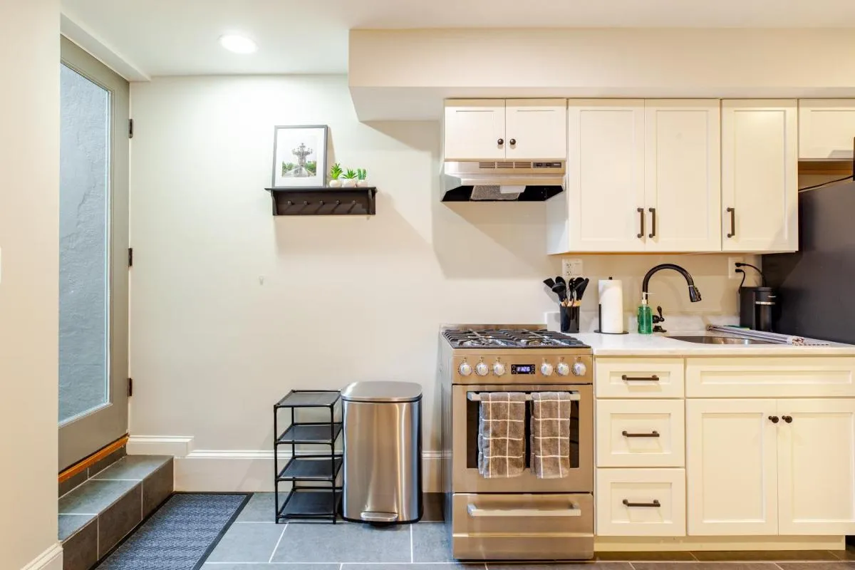Image 5 of Private Garage Parking and King Bed – Walk to Metro