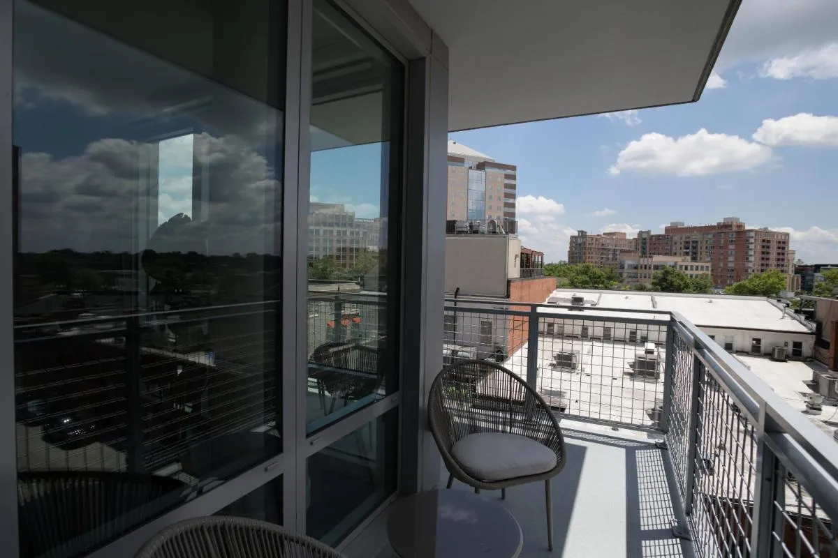Image 4 of Quiet Apartment Steps from the Subway at Clarendon