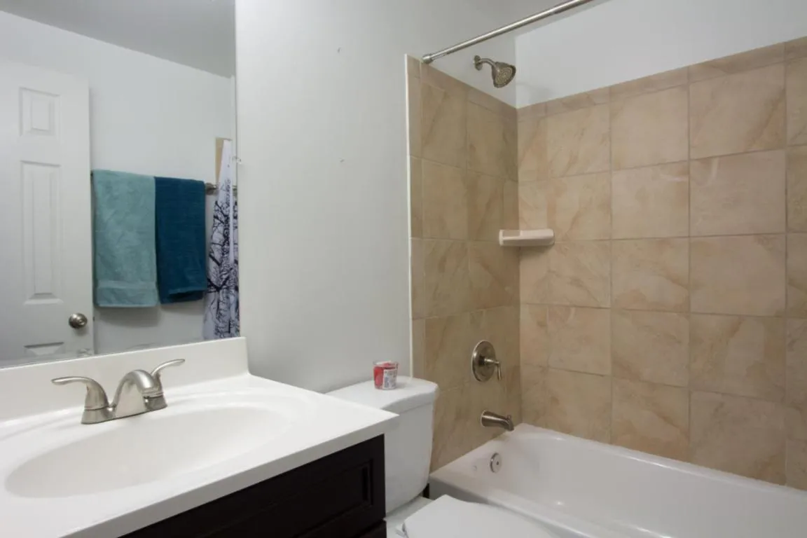 Image 2 of STEPS to CONVENTION CENTER, DOWNTOWN DC, METRO STATION: PRIVATE APARTMENT