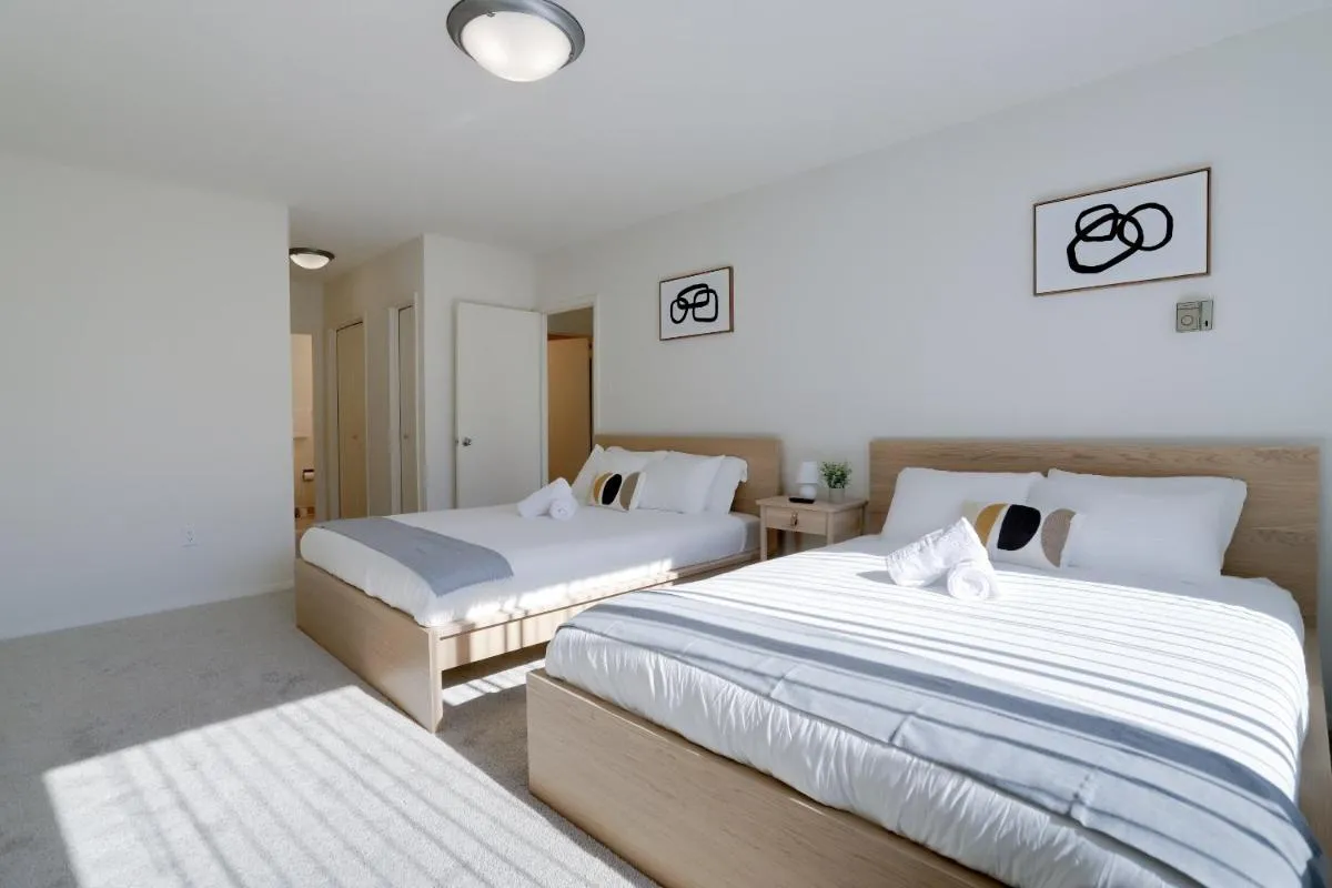 Image 6 of Sensational & Modern Apartment at Crystal City
