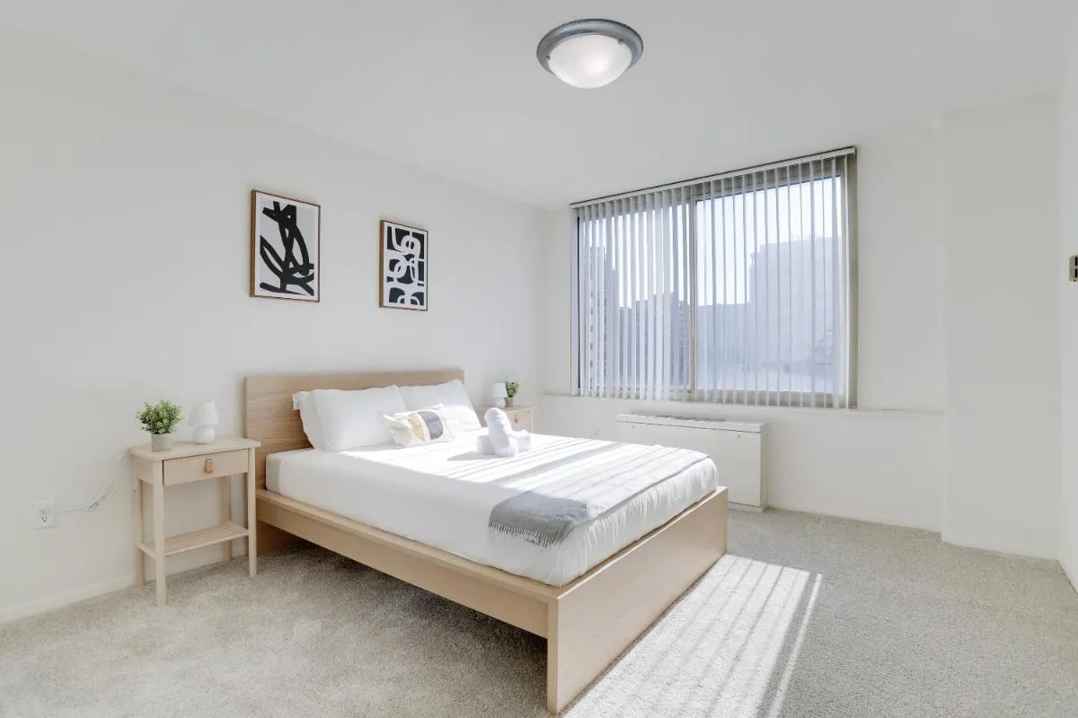 Image 5 of Sensational & Modern Apartment at Crystal City