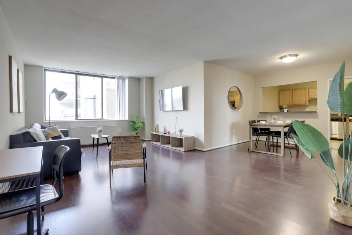 Image 2 of Serenity in the Apartment with Gym at Crystal City
