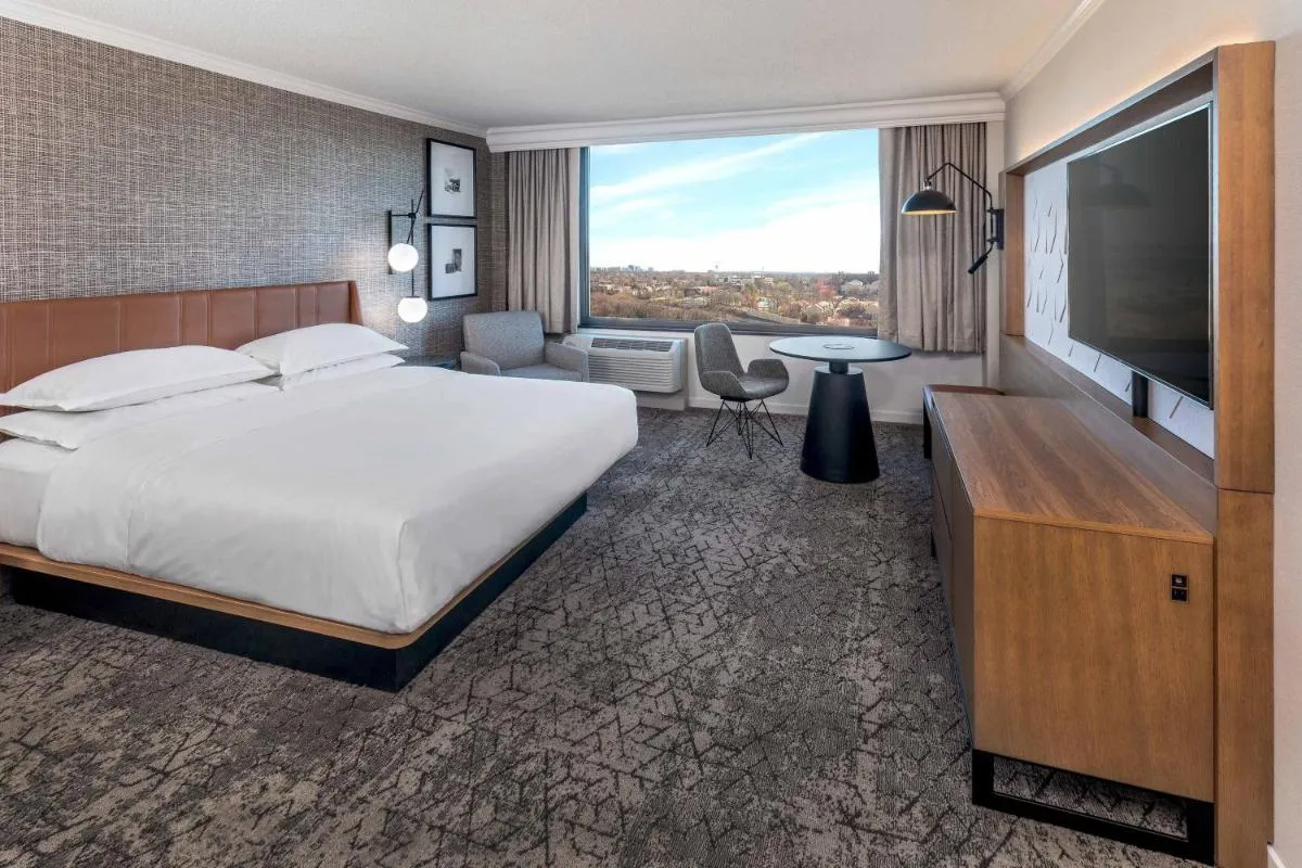 Image 1 of Sheraton Pentagon City