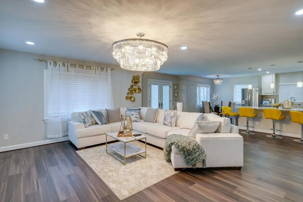 Image of Silver Springs Home Walk to Downtown!