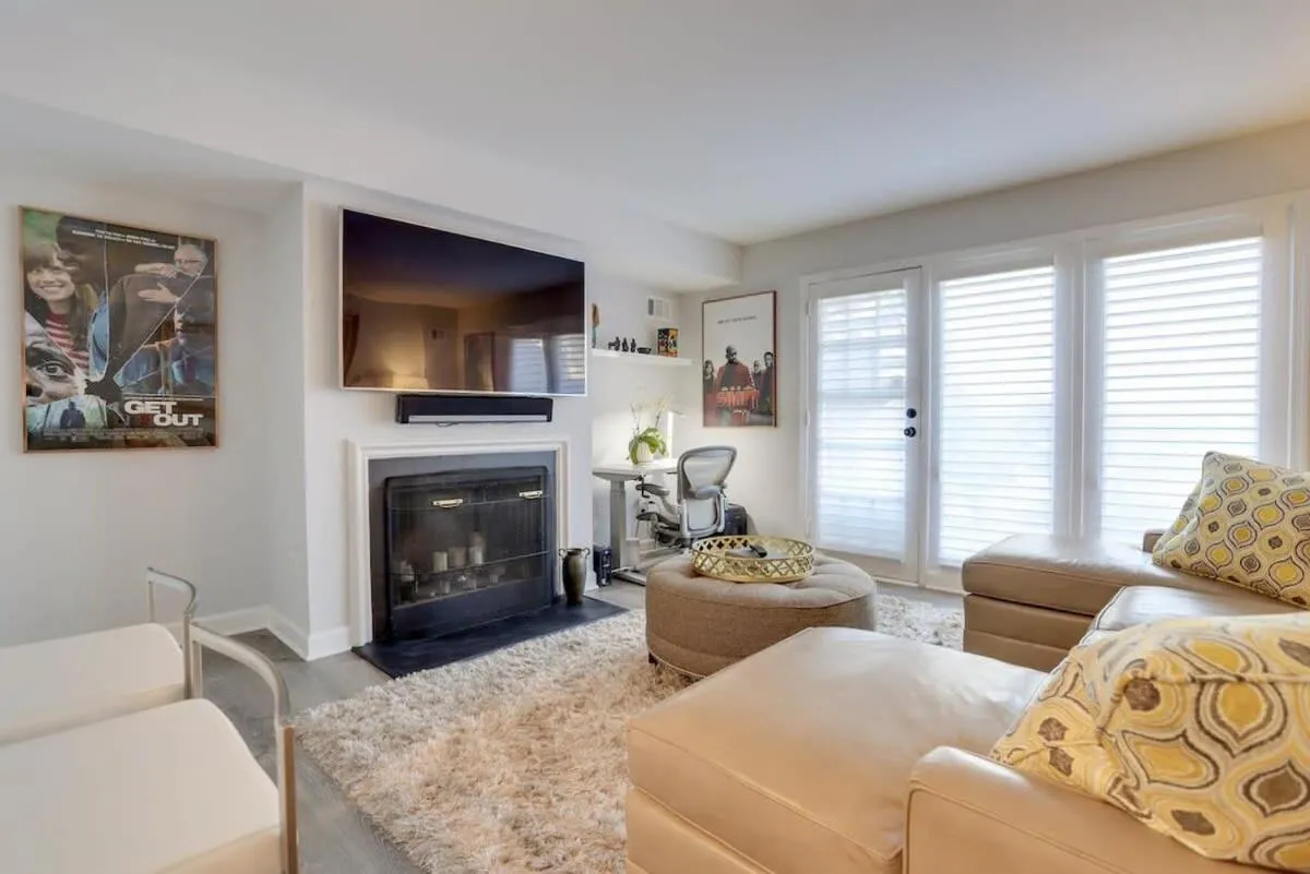 Image 4 of Sojourn Capitol Hill 1 BR with Patio & Grill
