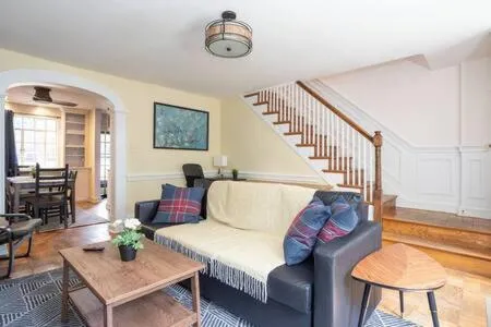 Image of Spacious 4BR CozySuites in Old Town Alexandria